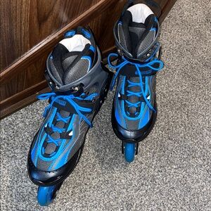 CHICAGO SKATES Blue and Black Inline Skates Men’s size 9